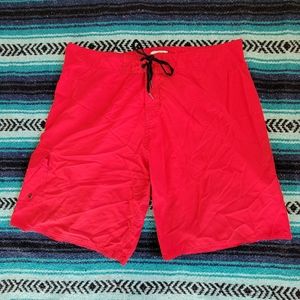Bass Pro Shops red board shorts / swimming trunks